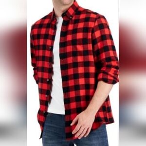 NWT MEN’S CLUB ROOM  FLANNEL RED AND BLACK PLAID BUTTON DOWN SHIRT SIZE L